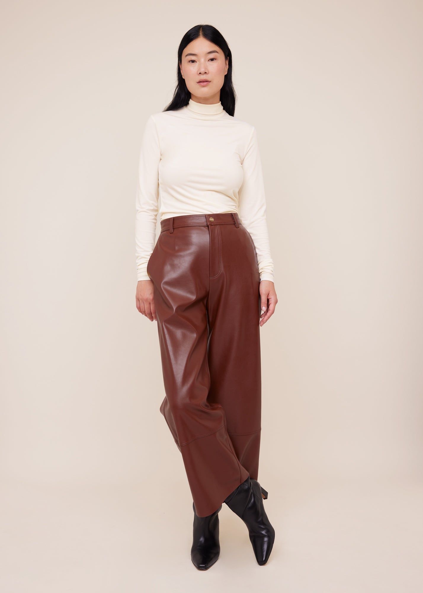 tricot-top-met-col_175-36