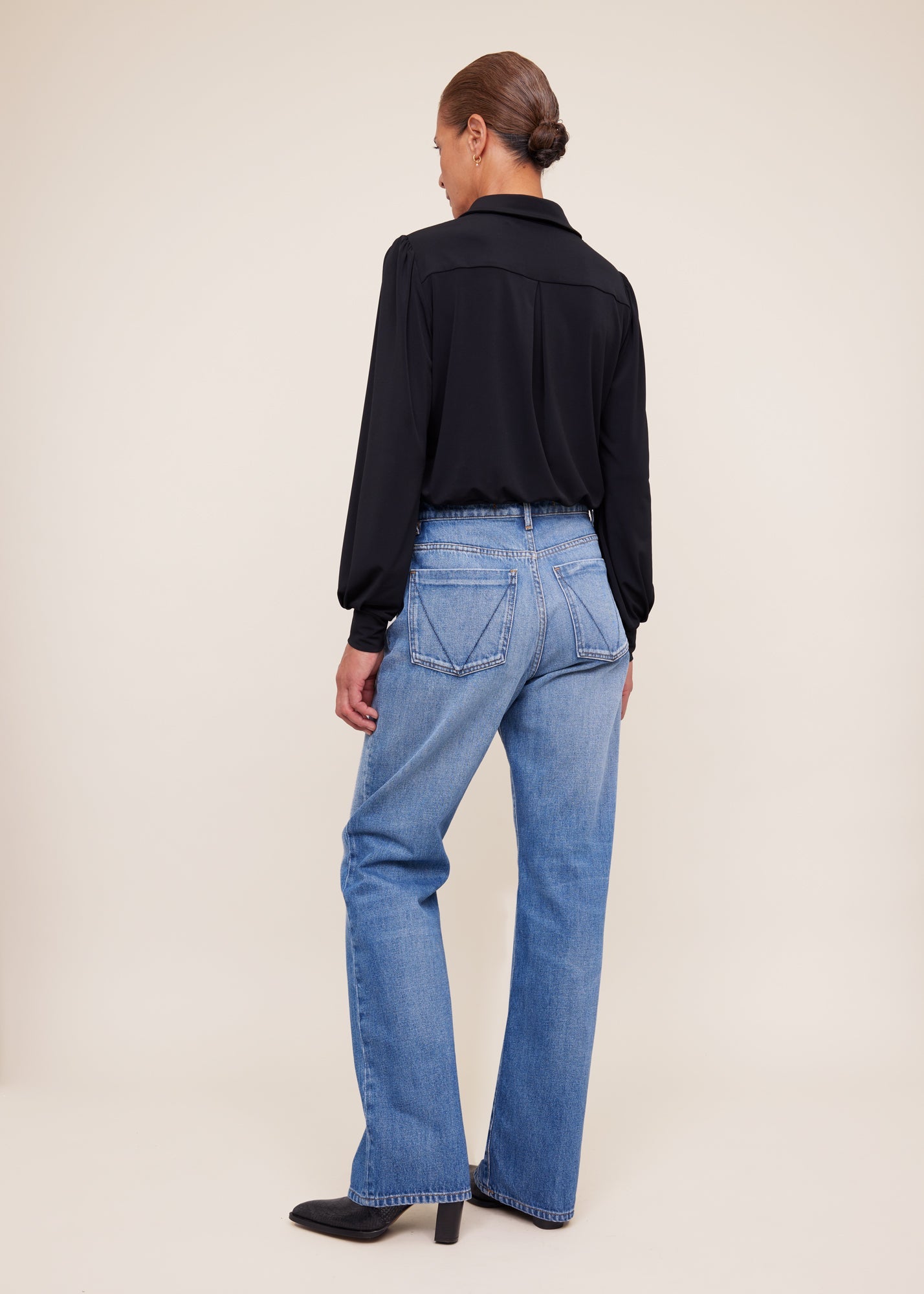 Tricot blouse met luxe knopen