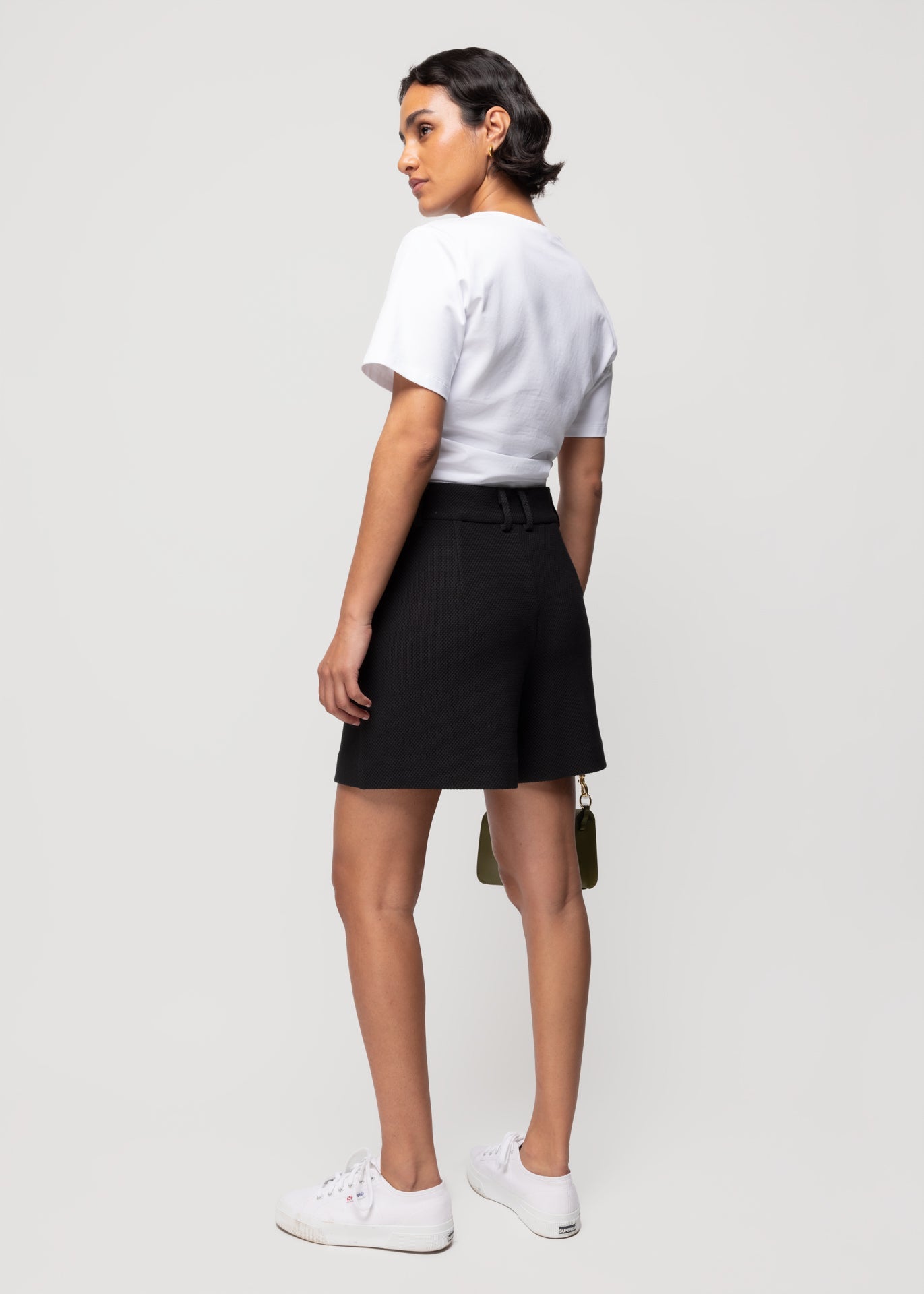 Cropped shirt met knoopdetail