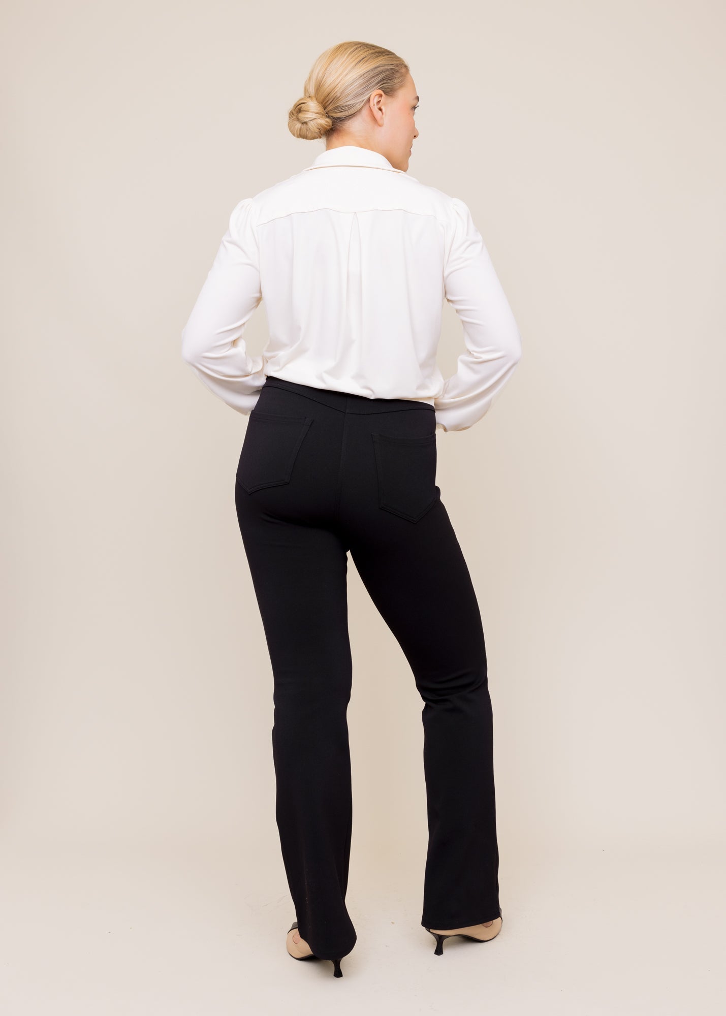 Stretch flared broek