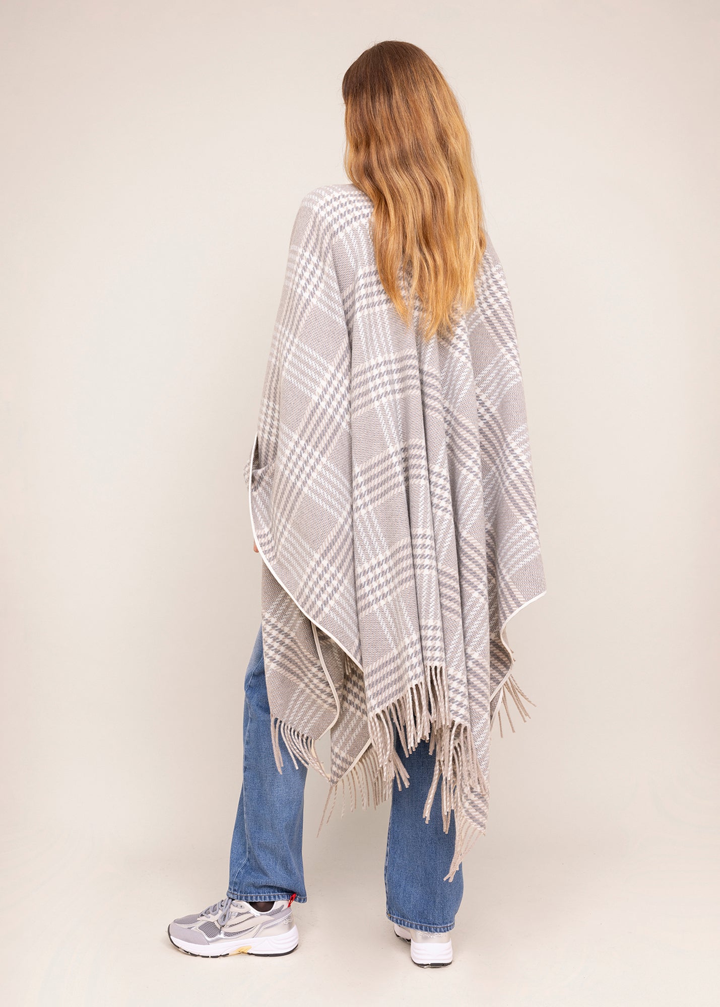 Sjaal Wool blend fringe cape